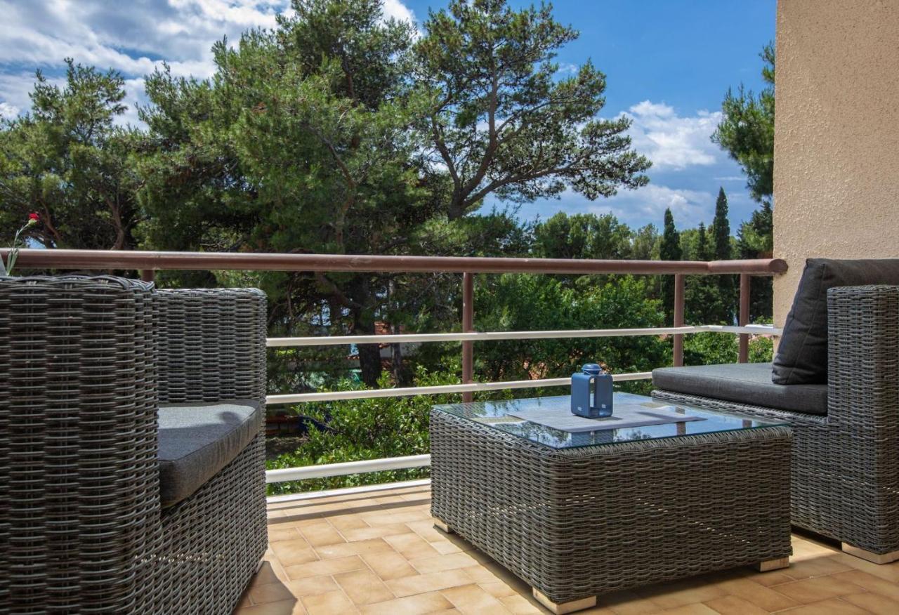 Apartments Agneza Tučepi エクステリア 写真