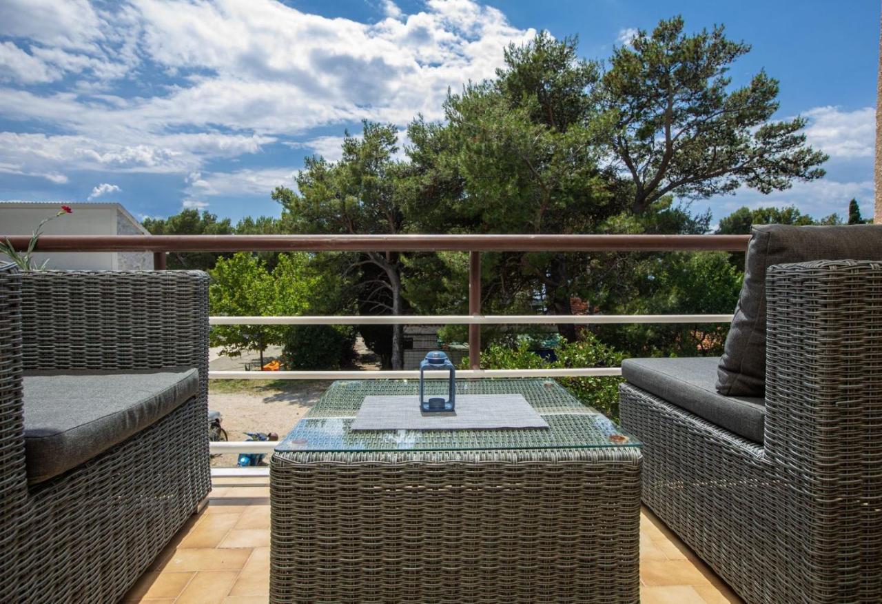 Apartments Agneza Tučepi エクステリア 写真